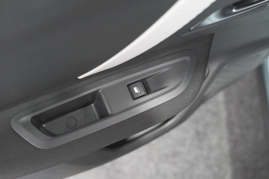 Citroen C4 puretech 130 plus | camera | apple carplay | parkeersensoren