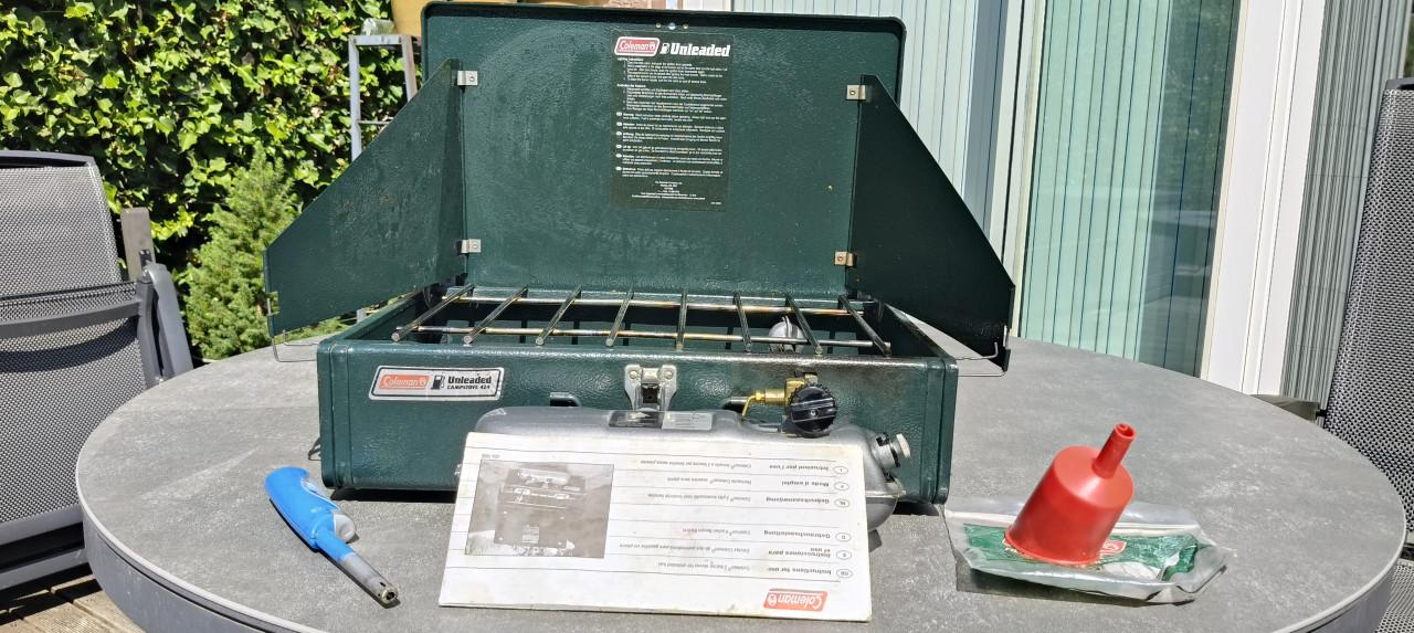 Coleman unleaded campstove 424
