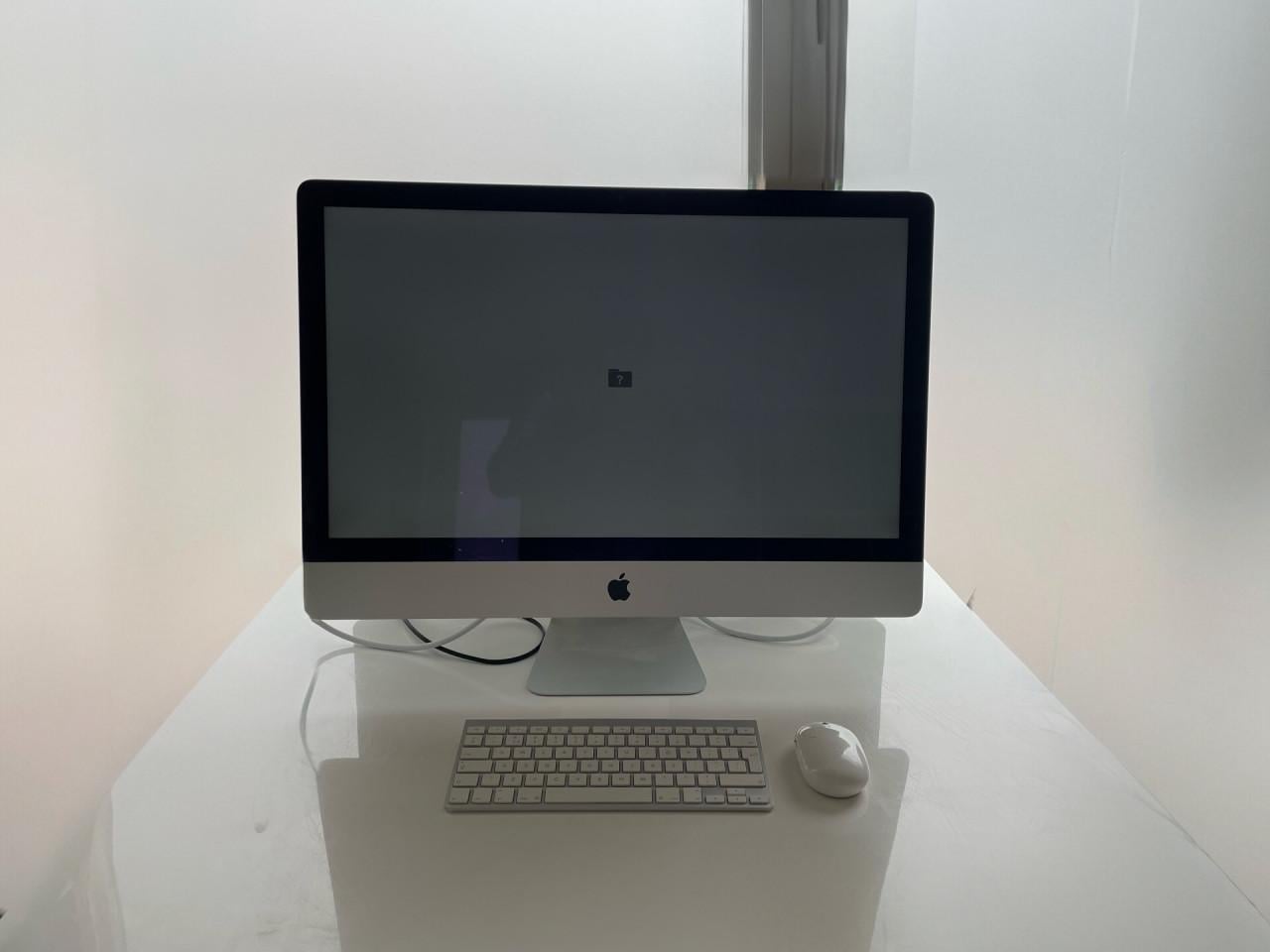 Apple iMac 27 inch - start niet verder op