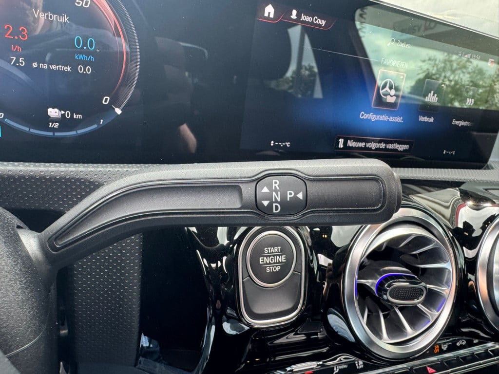 Mercedes-Benz A-Klasse 250 e business solution amg limited