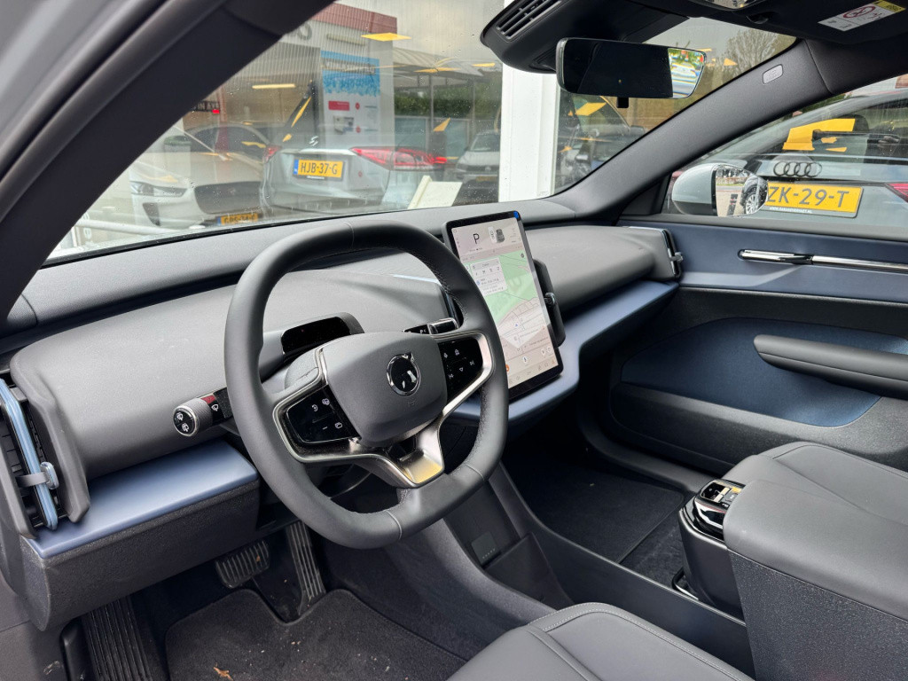 Volvo Ex30 single motor extended range core 69 kwh