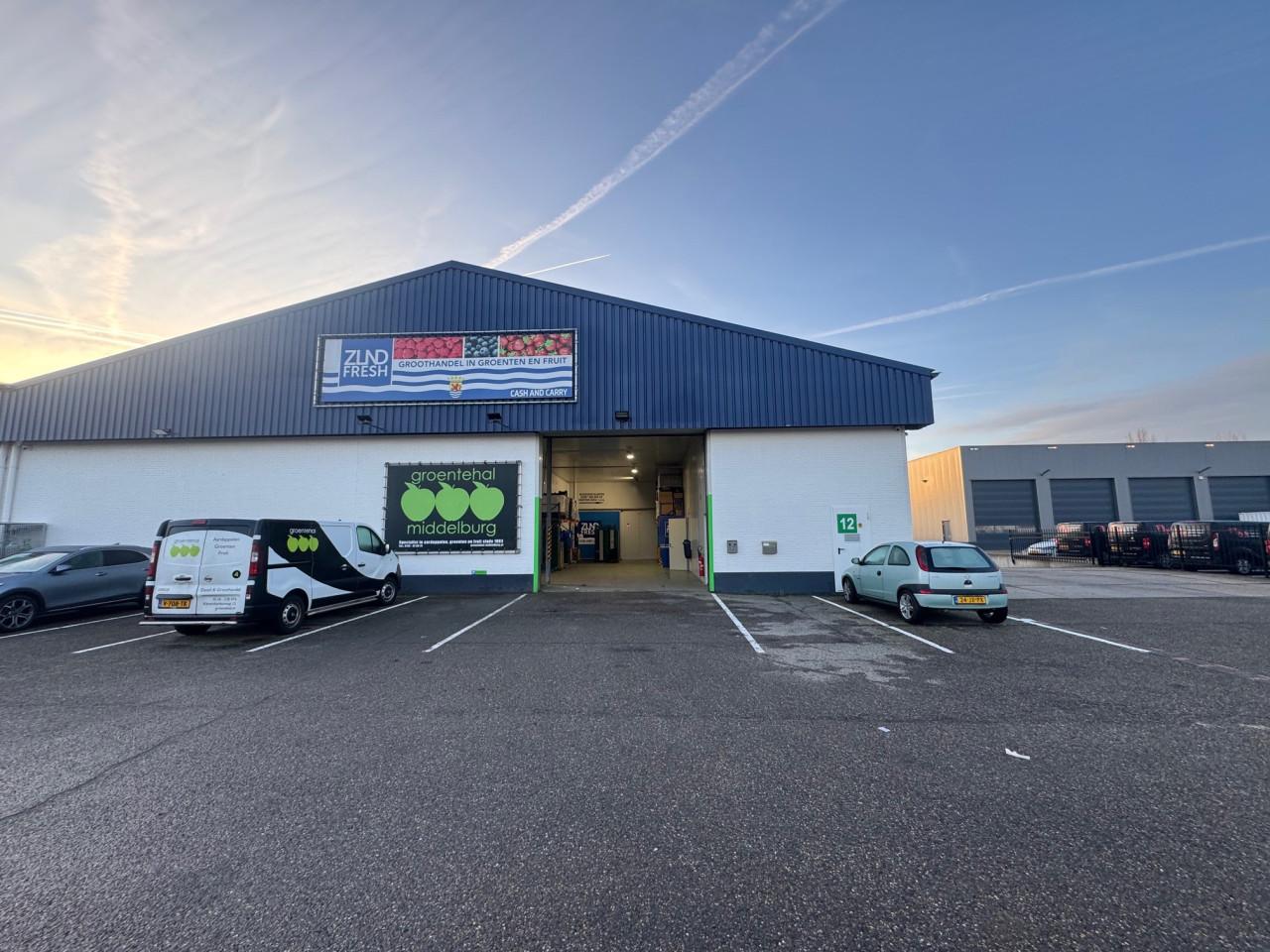 Bedrijfsunit met laaddocks – geconditioneerd – ca. 868 m² – Middelburg