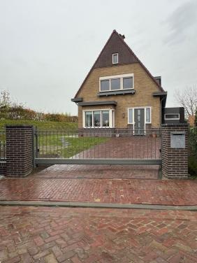 Maatwerk in: Schuifpoorten - Inrijpoorten - Tuinpoorten en Hekwerken.