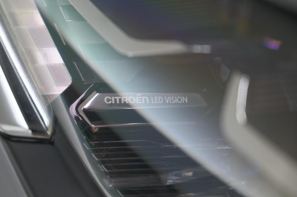 Citroen C4 1.2 hybrid 136 max | 360 camera | adaptieve cruise control | nav