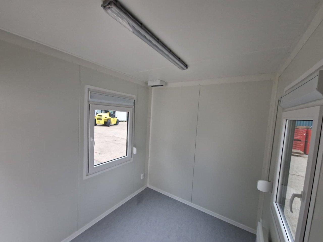10ft kantoorunit / woonunit / schaftkeet / bouwkeet nieuw!