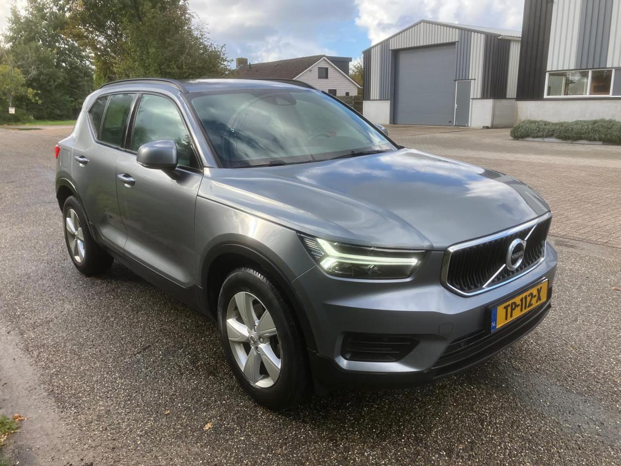 Volvo XC40 T4