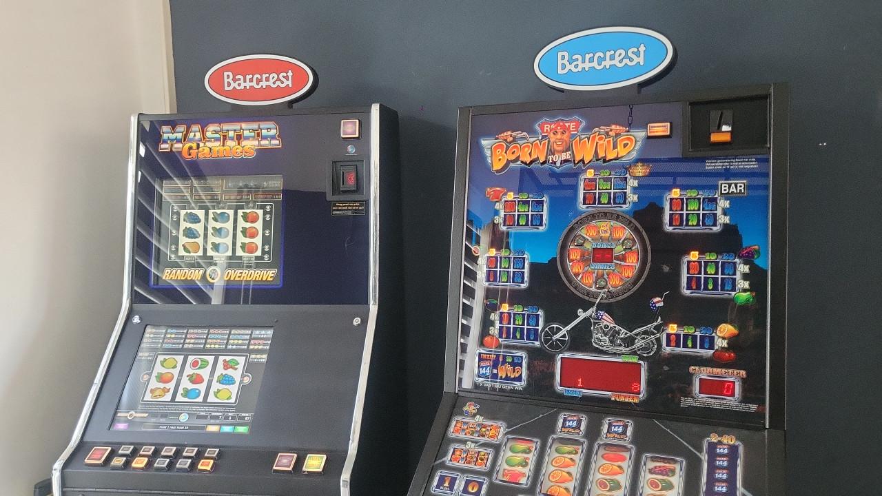 Mooie nette digitale gokkast +barkruk