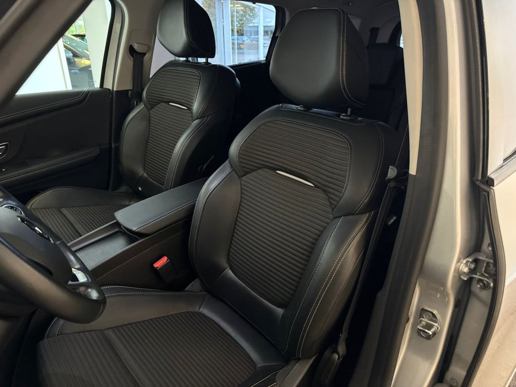 Renault Grand Scenic 1.3 tce intens 7p.