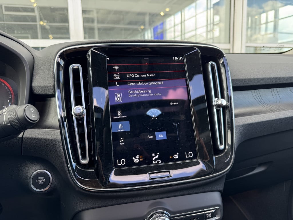 Volvo XC40 t5 262pk recharge ultimate bright| panodak| adap.cruise| leder|