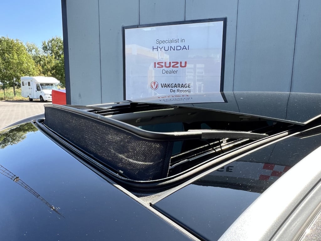Ford Kuga 2.5 phev vignale | camera | trekhaak | panorama dak | apple/ andr