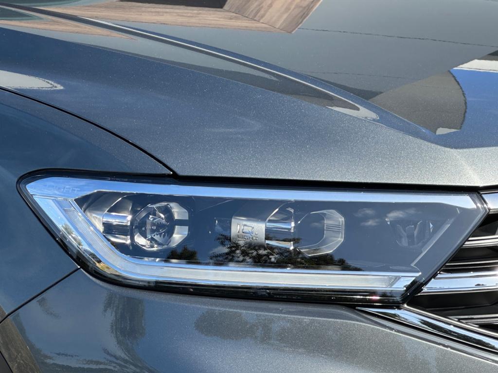 Volkswagen T-roc 1.5 tsi 150pk dsg style | trekhaak | navi | iq light | ada