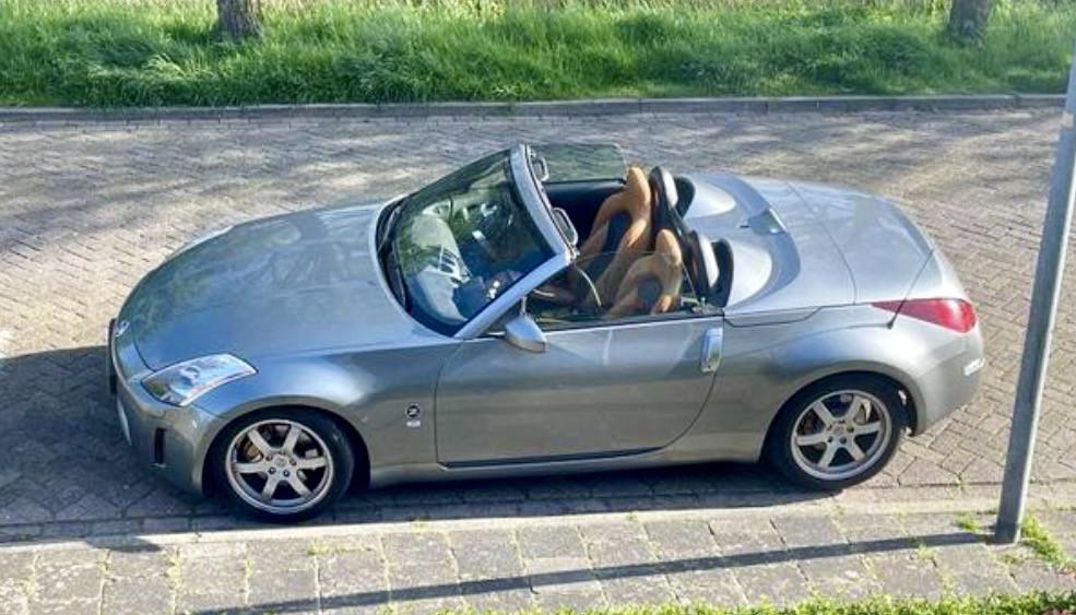 Nissan 350Z cabrio met taxatierapport