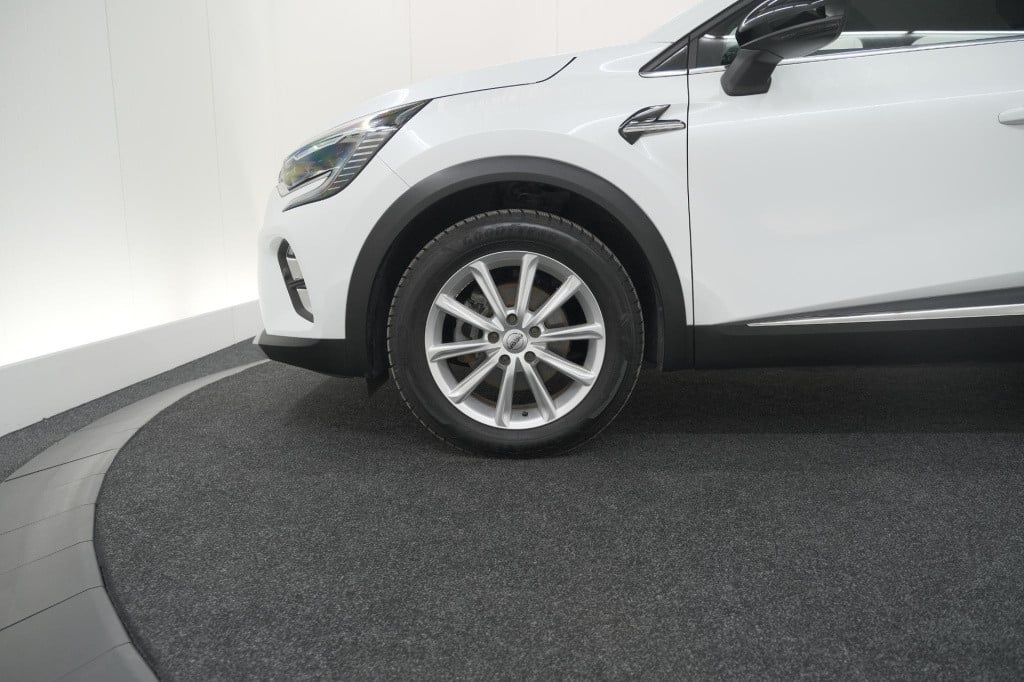 Renault Captur 1.6 e-tech plug-in hybrid 160 intens | trekhaak | camera | n