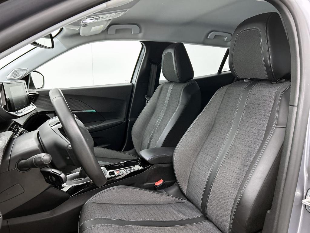 Peugeot 2008 100 pk allure | rijklaar | stoelverwarming | navigatie | camer