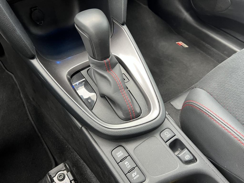 Toyota Yaris Cross 1.5 hybrid gr sport