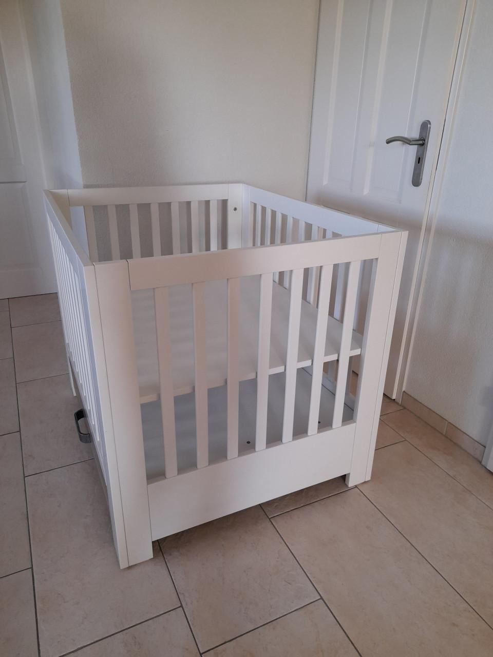 Kidsmill box 85x 105 (in goede nette staat )