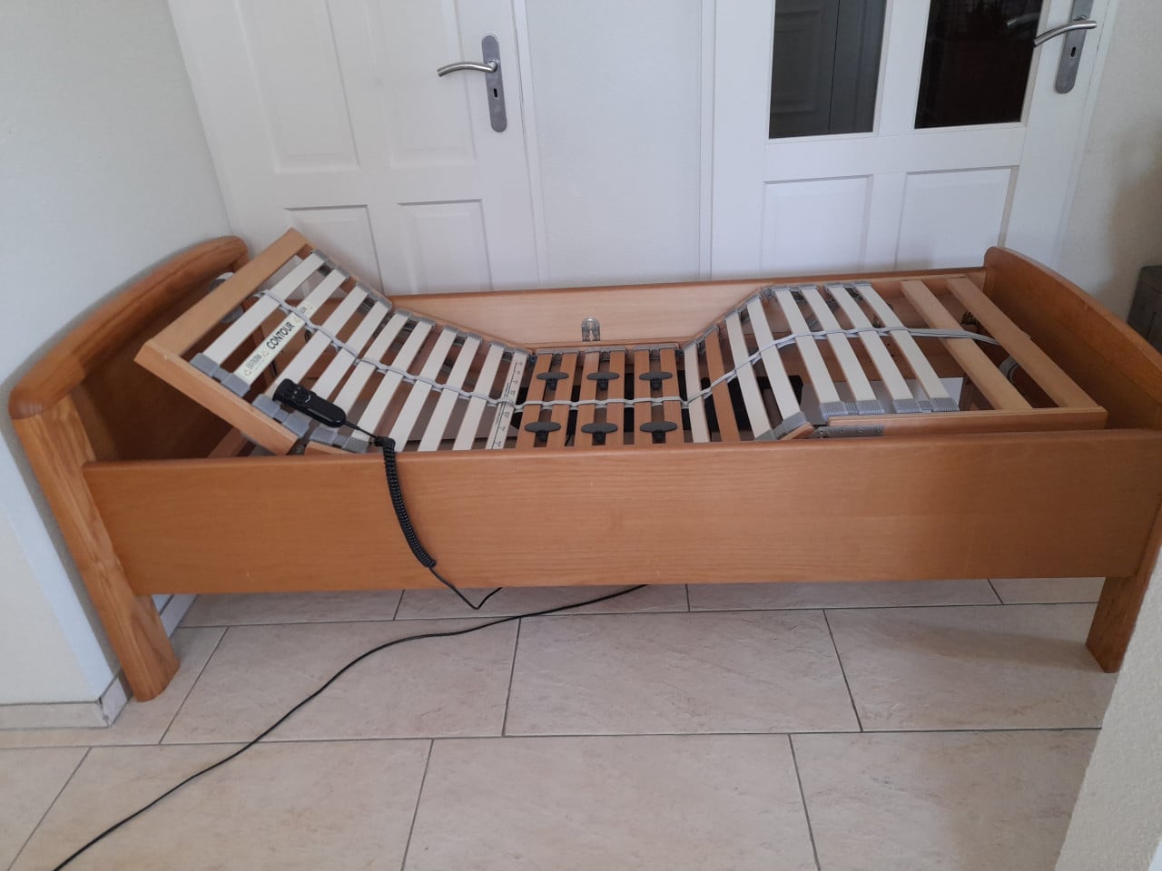 Elektrisch verstelbare Senioren bed 80 x 190 (in goede staat)