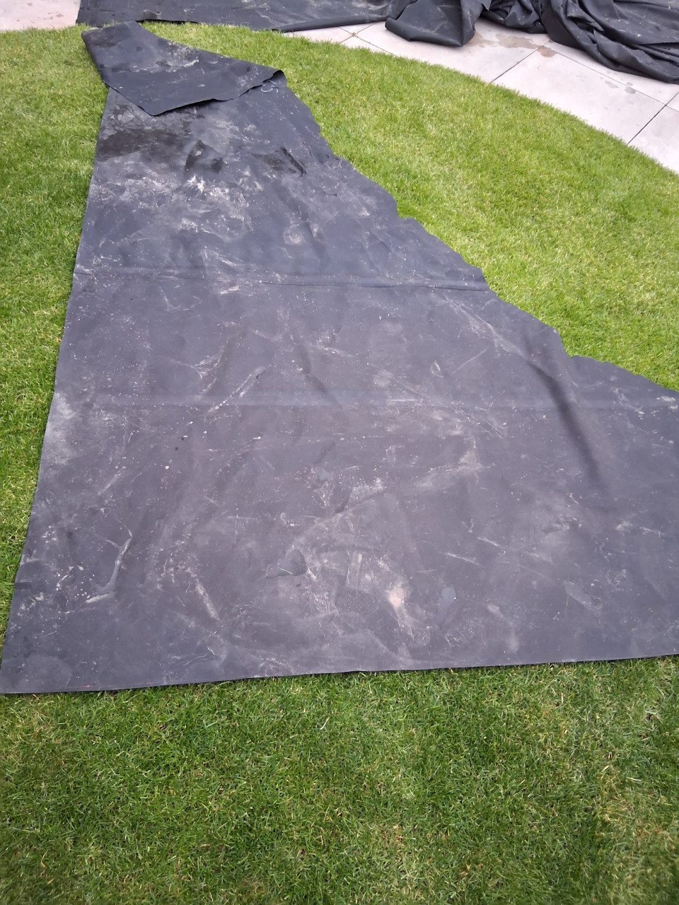 Stukken epdm vijverfolie