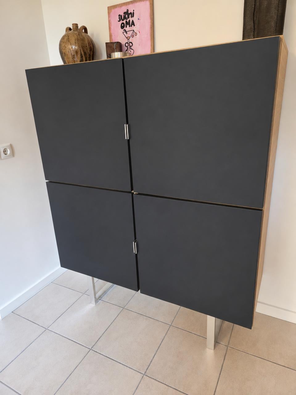 Moderne hoogglans designkast – veel opbergruimte
