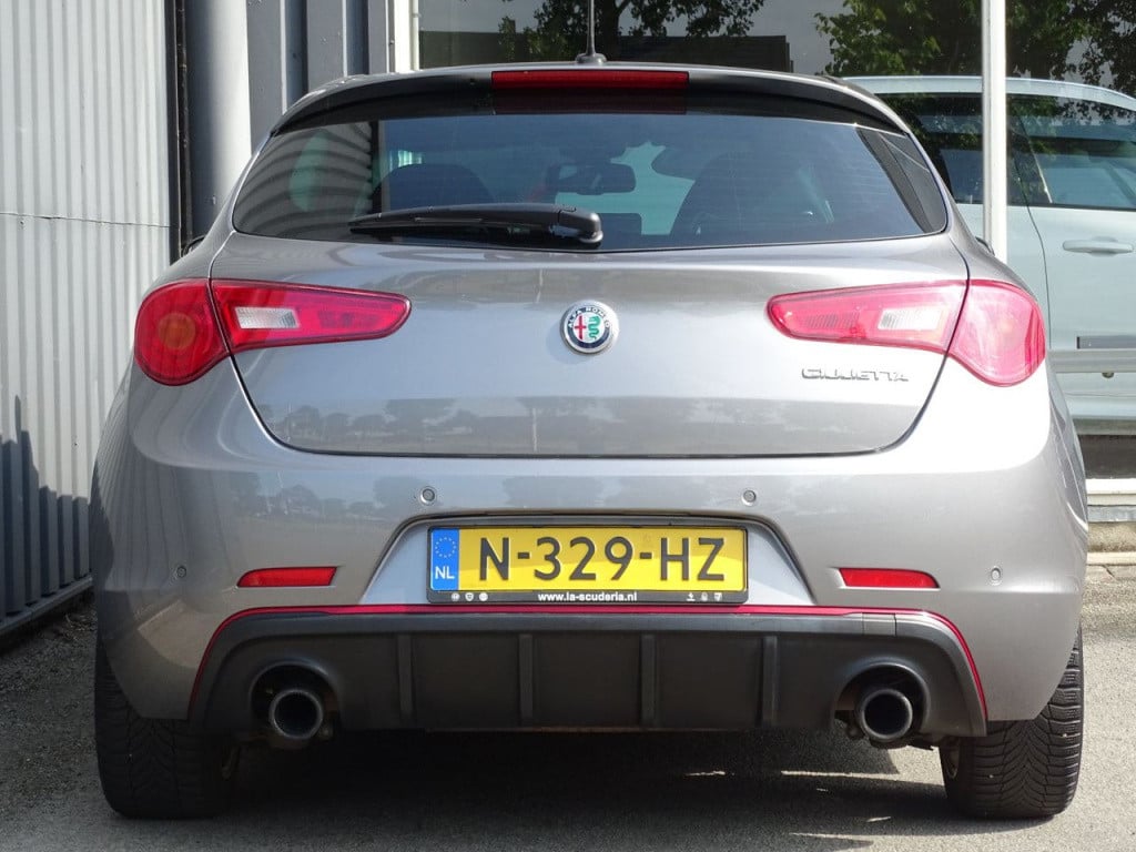 Alfa Romeo Giulietta 1.750 turbo veloce 240pk | sportstoelen | xenon