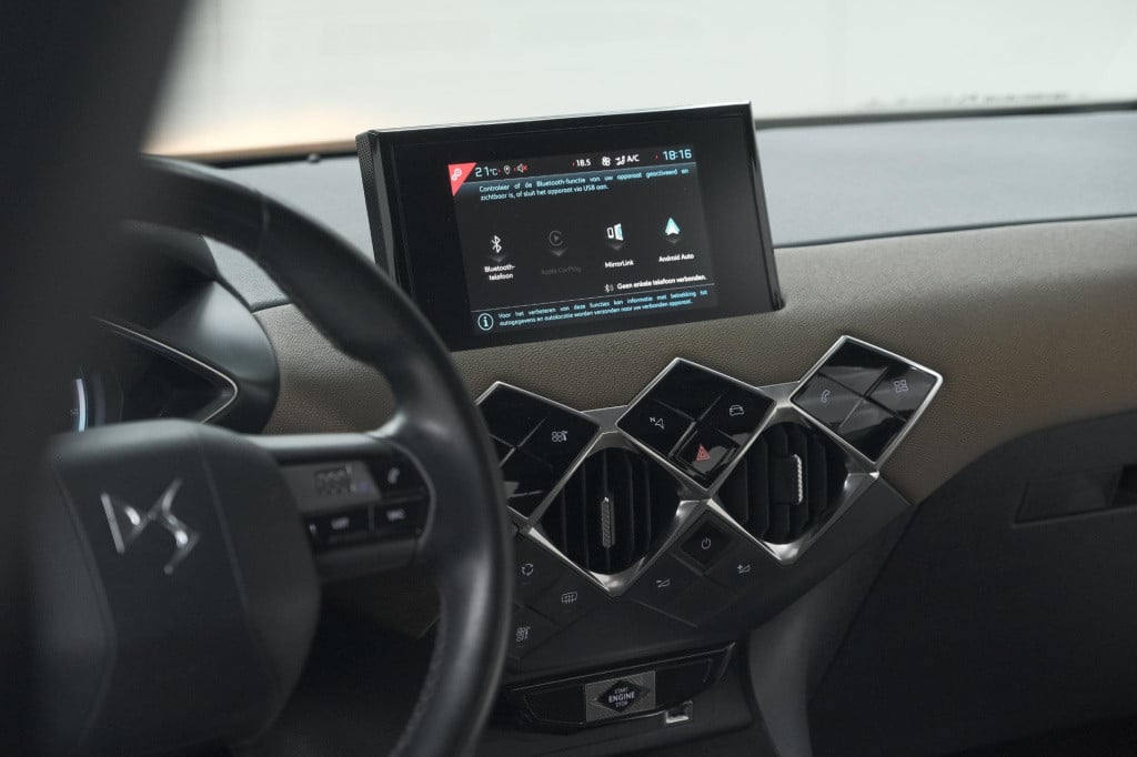 Ds Ds 3 crossback e-tense so chic 50 kwh | camera | dodehoekdetectie | appl