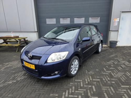 TE KOOP TOYOTA AURIS 1.6 16V SOL MET TREKHAAK
