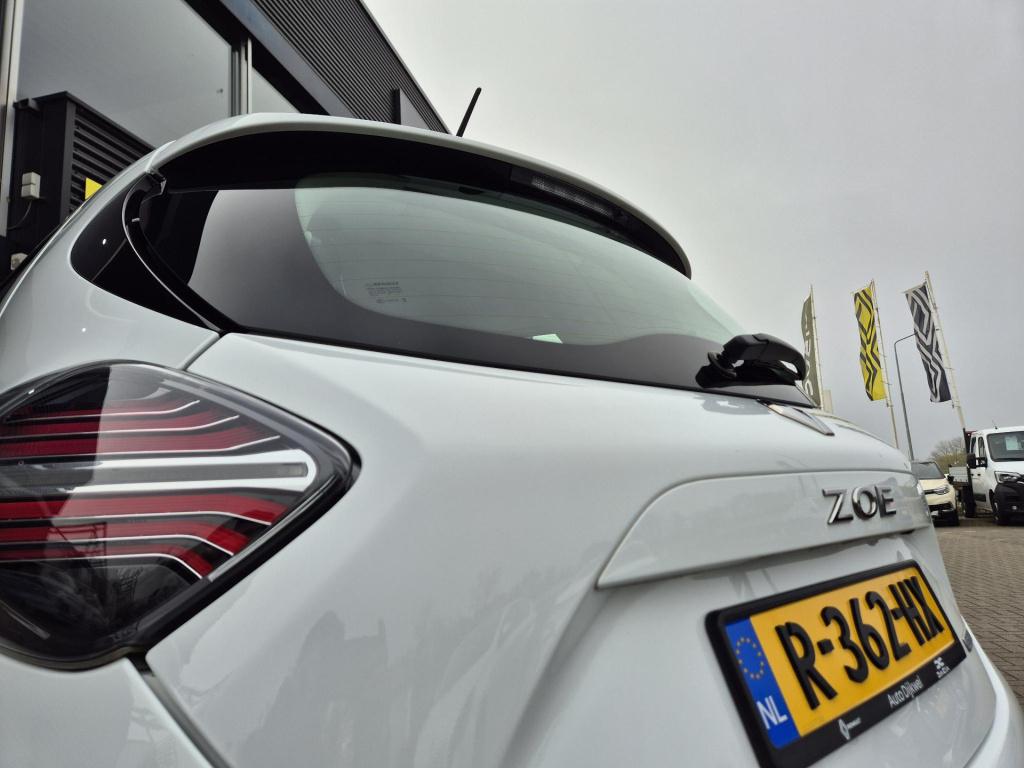Renault Zoe r110 life 52 kwh koop accu, soh 93%, camera, all season banden,