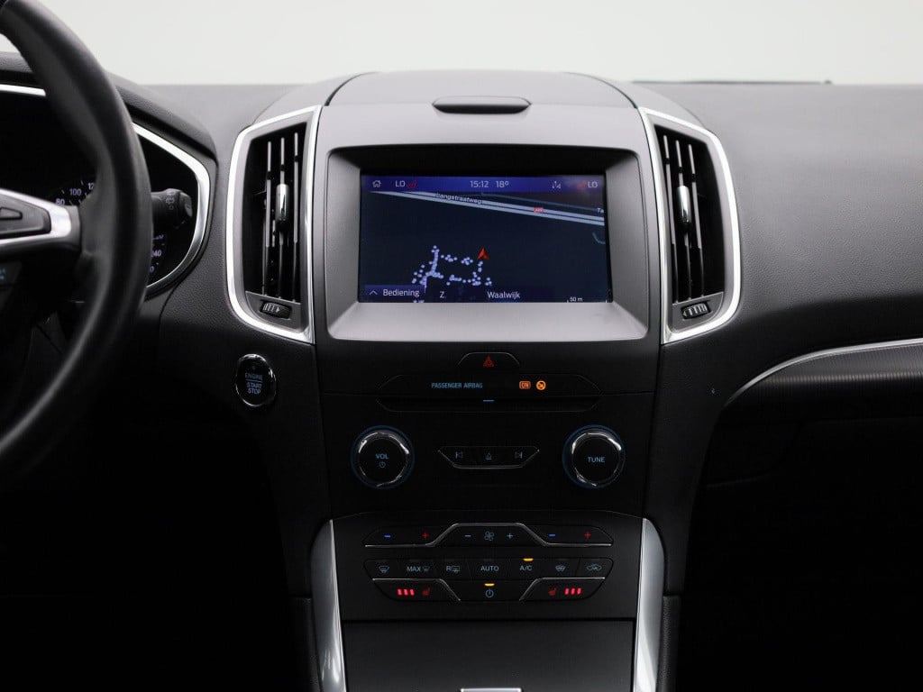 Ford Galaxy 2.5i hev titanium | automaat | 7-persoons | trekhaak | parkeer 