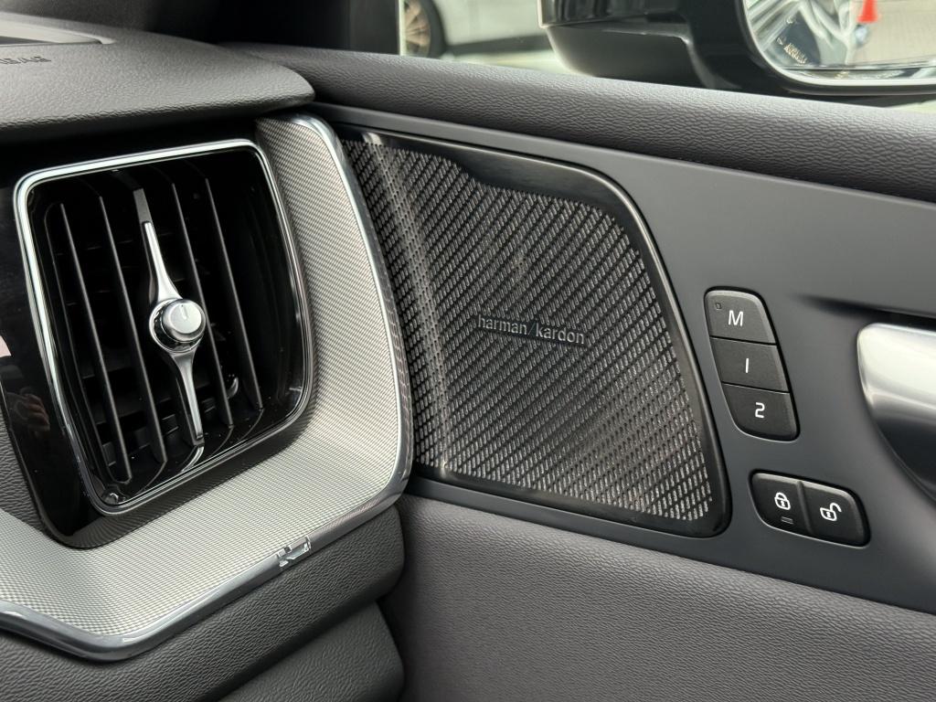 Volvo XC60 t6 398pk recharge ultra dark| panodak| 360camera| adap.cruise| a