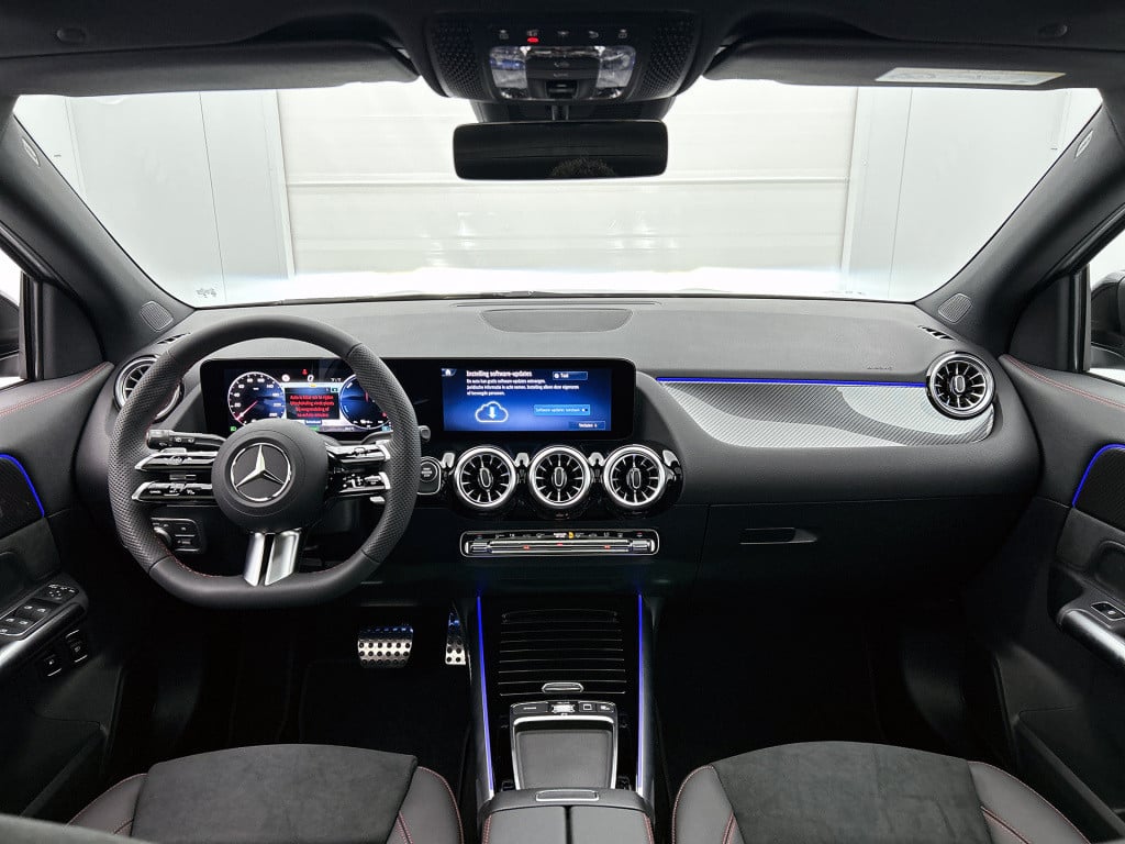 Mercedes-Benz Gla-klasse 250 e business solution amg | nightpakket | smartp