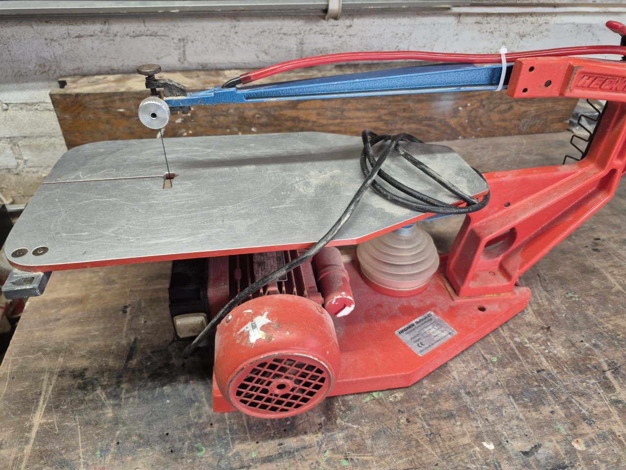 Hegner figuurzaagmachine