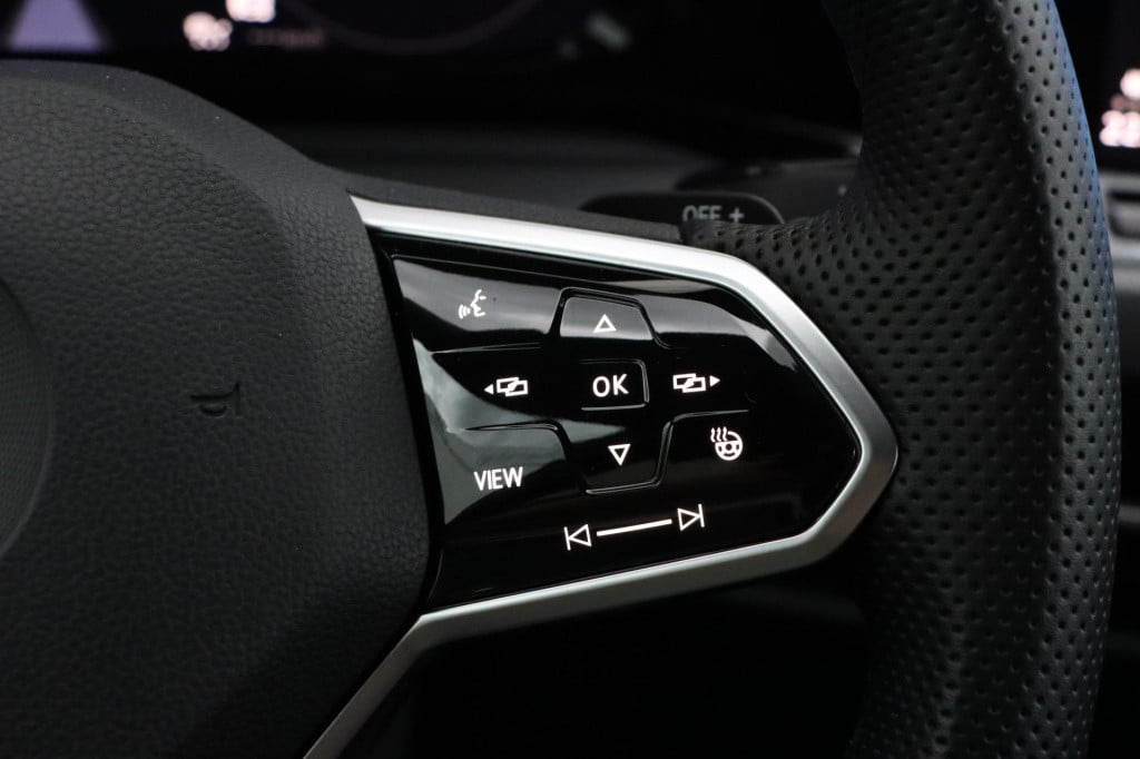 Volkswagen Golf 2.0 tsi gti 245pk dsg7