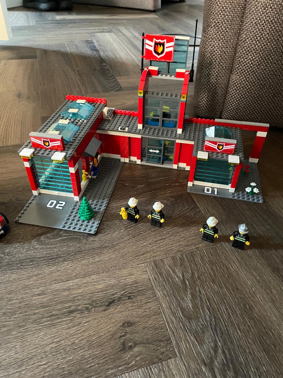 Lego City: Brandweerkazerne 7945