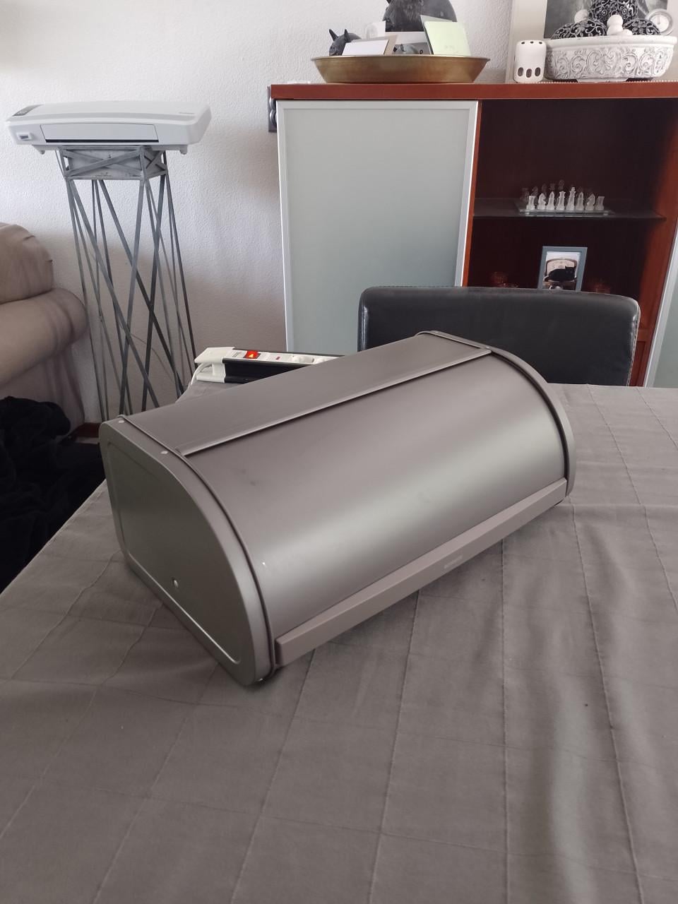 Brabantia broodtrommel-taupe kleurig