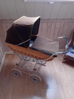 Poppenkinderwagen en poppen wandelwagen