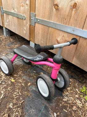 Driewieler loopfiets roze