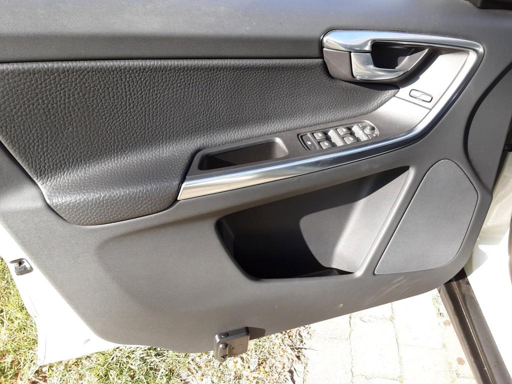 Volvo XC60 2.0 t5 momentum