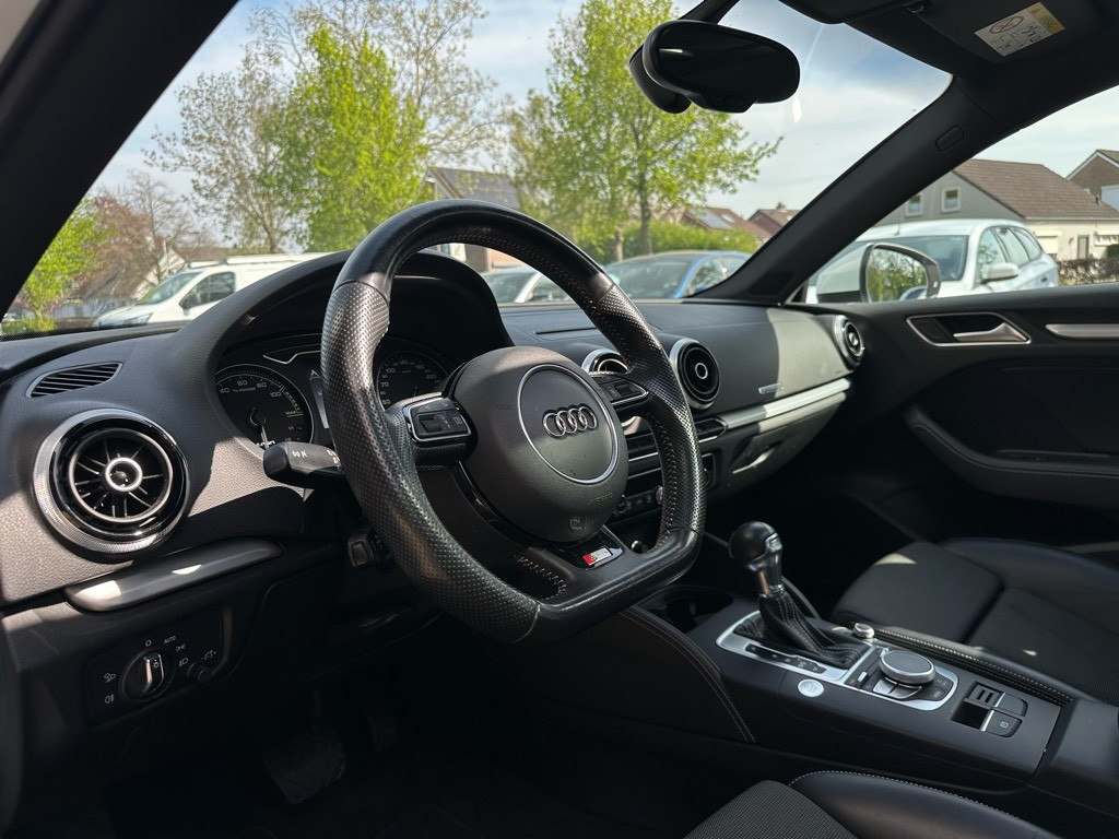 Audi A3 sportback 1.4 e-tron ambition plus // s-line // pano