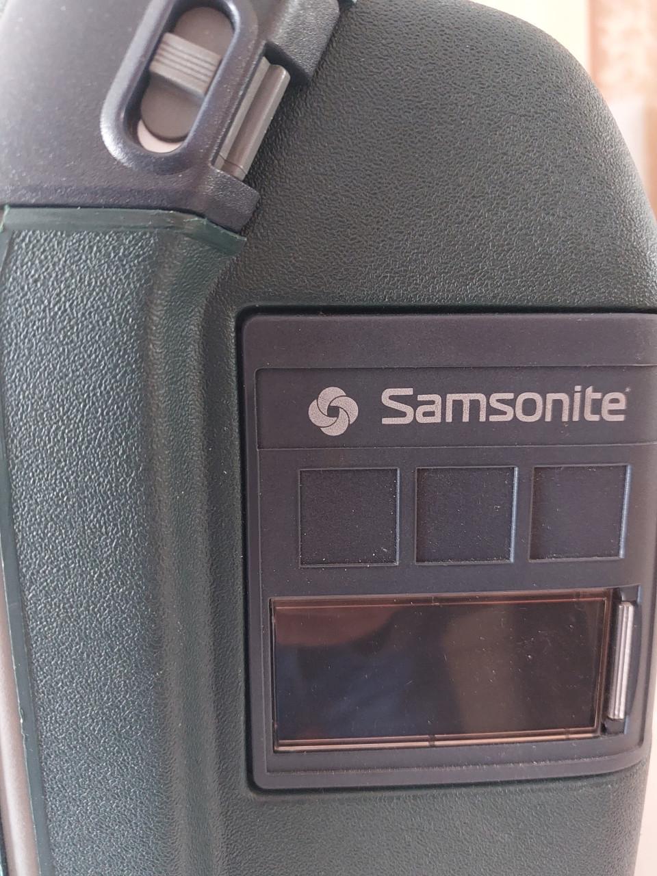 Vintage Samsonite Koffer – Donkergroen – Met Werkend Cijferslot