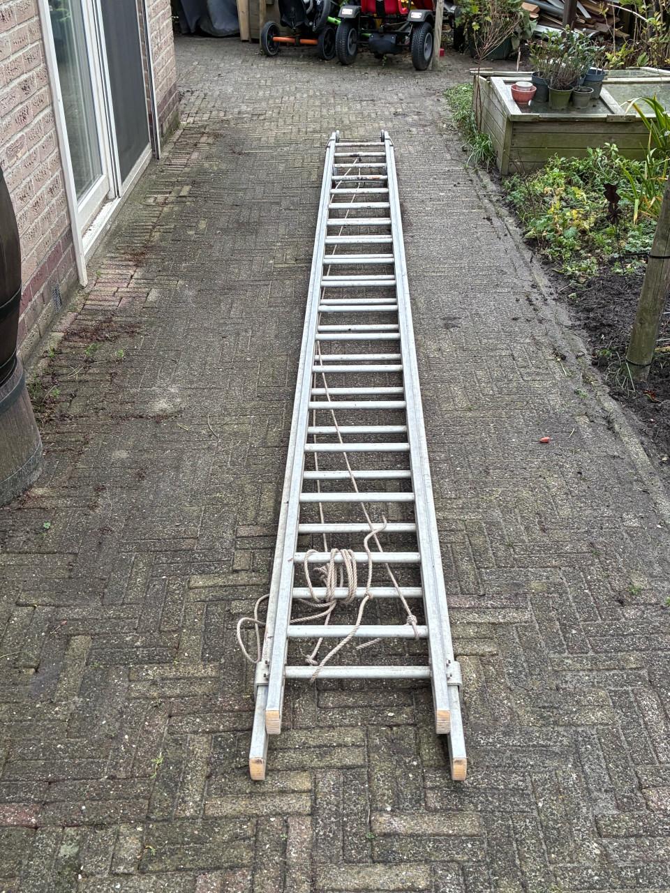 Ladder 2 x 5 meter