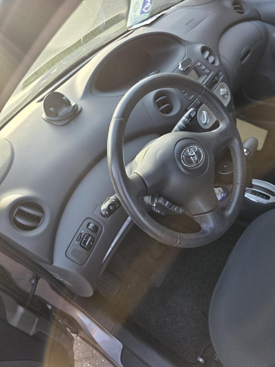 Toyota Yaris 1.3 VVTi Sol AUTOMAAT