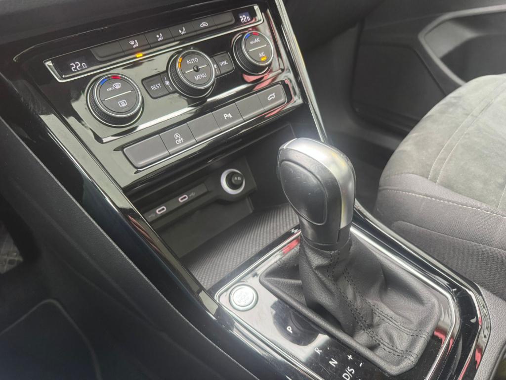 Volkswagen Touran 1.5 tsi highline 7p