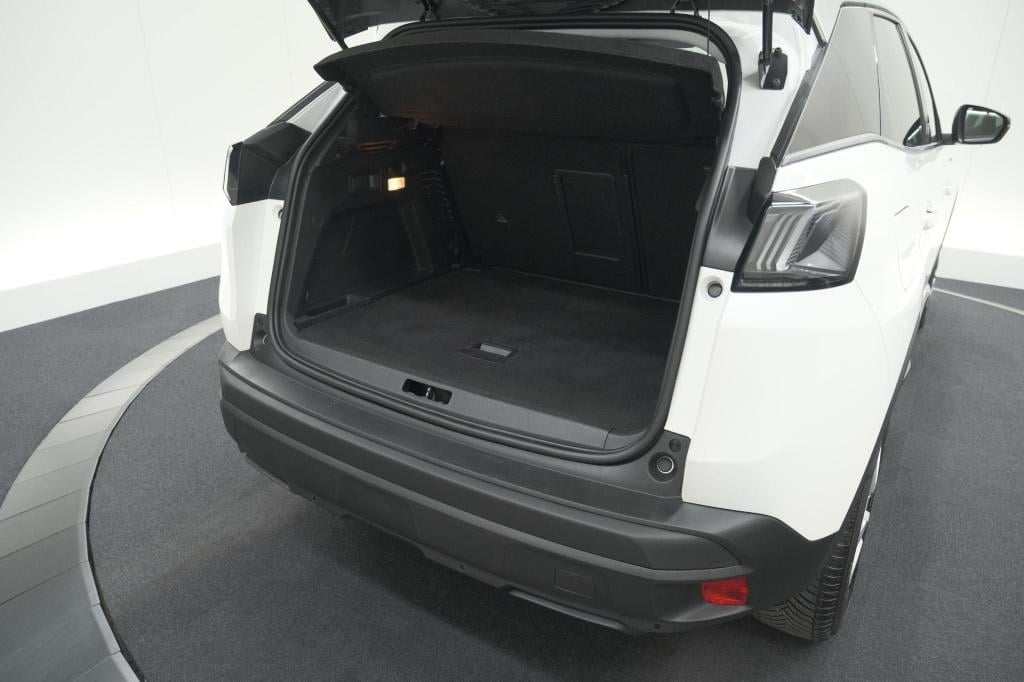 Peugeot 3008 puretech 130 eat8 style | camera | parkeersensoren | navigatie