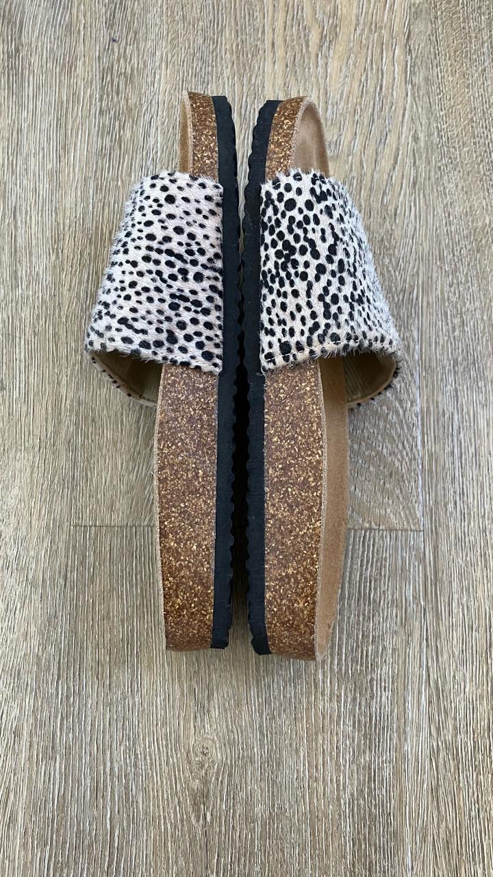 Nieuwe dames bio slippers met cheetah print -maat 36- kleur beige