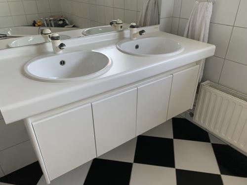 Badkamermeubel te koop