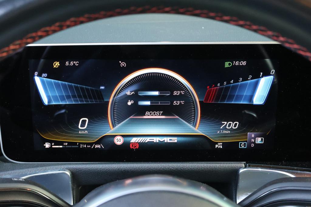 Mercedes-Benz Glb amg 35 4matic l 306 pk l mbux l camera l led l wegklapbar