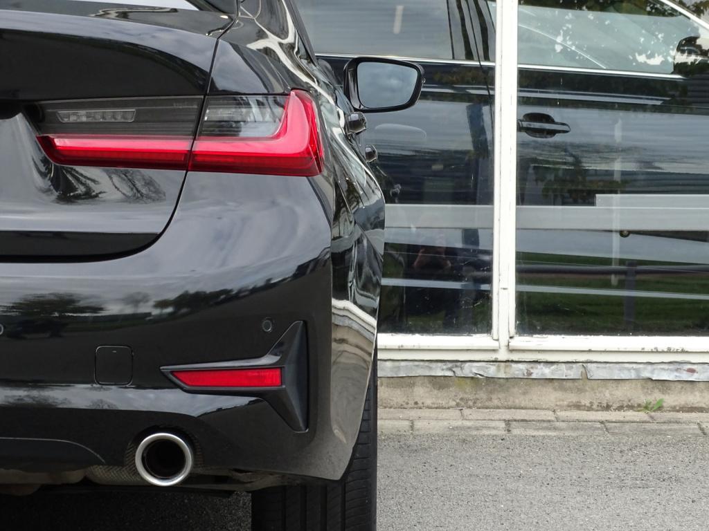 BMW 3-serie 320i high executive sportline | full led