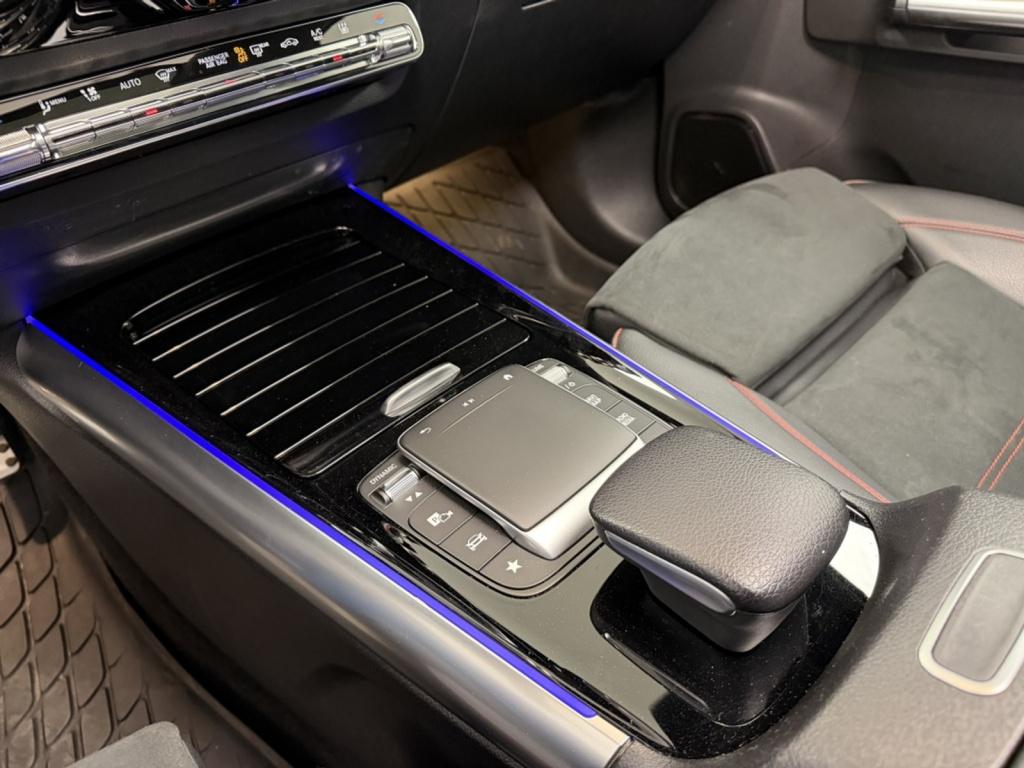 Mercedes-Benz Gla-klasse 250 e amg line | trekhaak | panoramadak | memory |