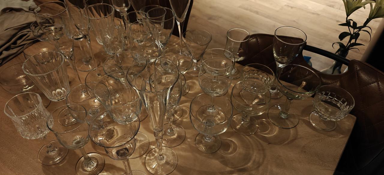Diverse Champagne en wijn glazen