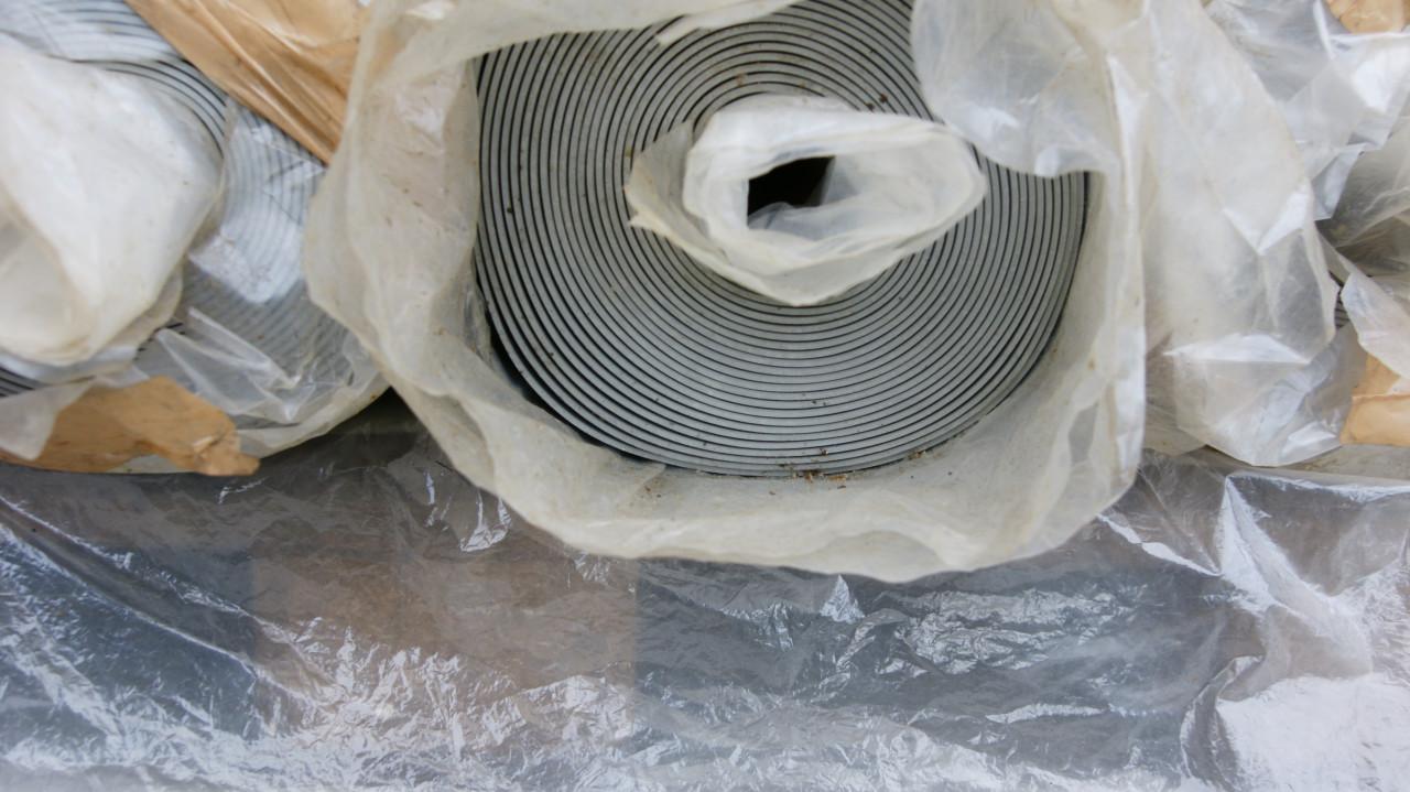 Vloer rubber te koop   grijs traanplaat